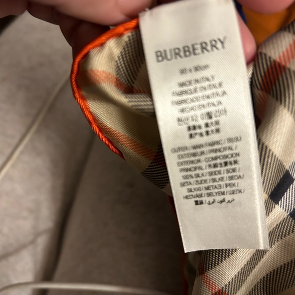 Burberry Scarf Silk Tan Checked (Priced to sell) - Picture 3 of 9